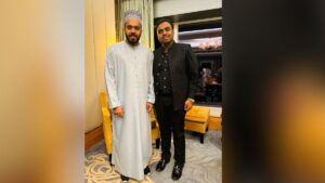 Read more about the article Dr. Thousif Pasha welcomed Haji Shihab Chittoor, who embarked on an inspirational journey to Mecca by foot in 12 months.